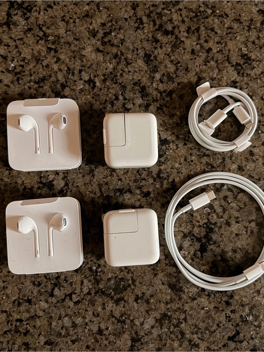Apple White EarPods, Lightning Cables & USB Power Adapters Bundle